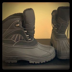 Men’s snow boots